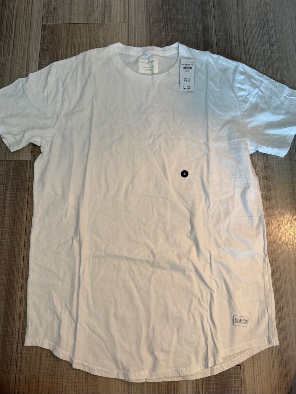 Hollister Men’s White Short Sleeve Crew Tee